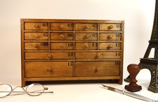 Petit meuble à tiroirs