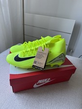 crampons foot Nike Mercurial