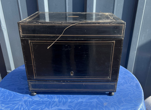 Coffret bois noirci - , cave
