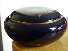 PORCELAINE DE SEVRES ANCIENNE BOITE BONBONNIERE BLEU COBALT DORURE OR diam 14 cm