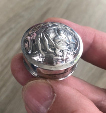 Jolie Petite Boite pilules 