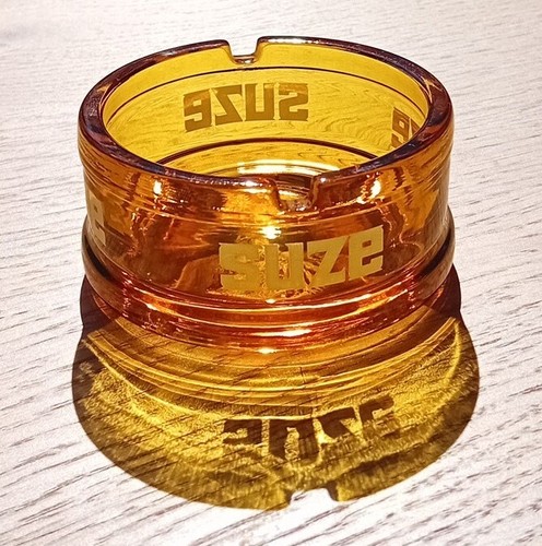 Ancien xxème cendrier suze - suze, en