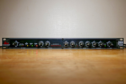 Préampli micro dbx - prÉampli,
