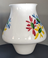 Suspension en opaline blanche décor fleuri vintage col dentelé