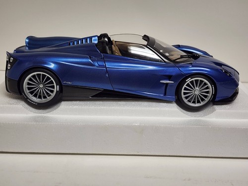 Autoart diecast car - 1:18,