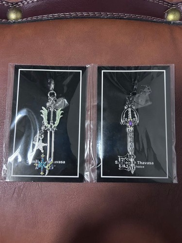 Kingdom hearts keyblade zipper - keyblade,