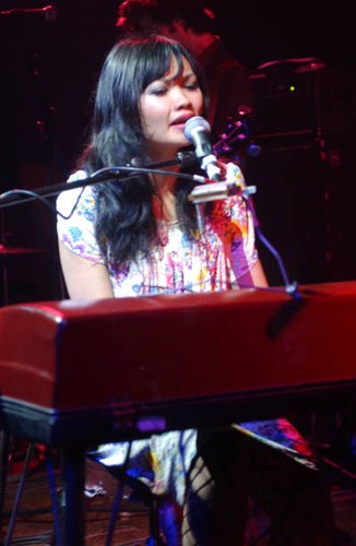 Bic runga music singer - bic,