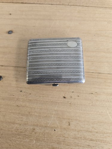 Etui cigarette metal - a, en