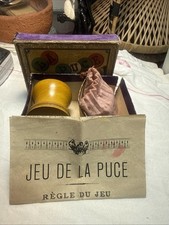 Ancien jeu puce - la, pions