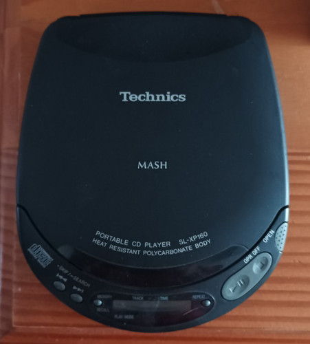 Technics portable player - technics,