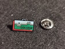 Pin's Mallette Sac Cartable Collège Courbe  Scolaire School - Pin Pins L24