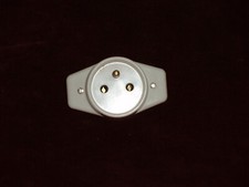 1 Prise 2 pôles+terre de série Jupiter Legrand Neuve réf: 81057