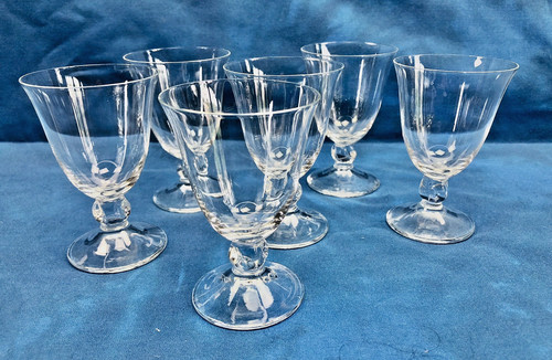 Anciens verres vin - vin, blanc