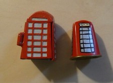 2 Dé à coudre  étain d'Angleterre (cabine téléphone)