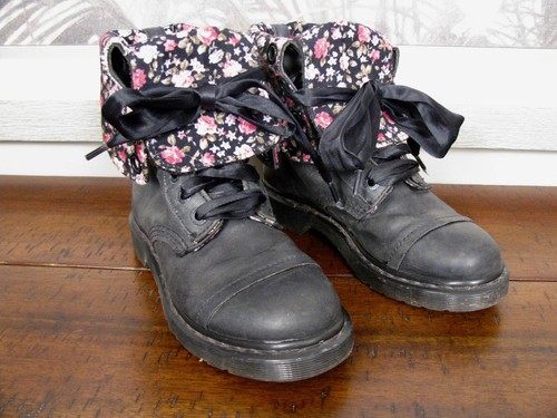 Doc martens boots triumph - martens,