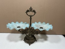 Ancien centre de table en métal argenté avec deux coupes victorien Art Nouveau 