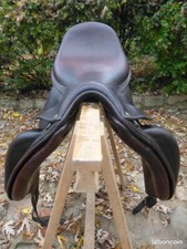 Selle équitation dressage