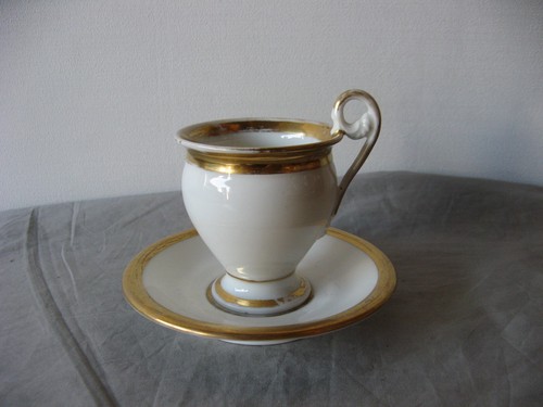 Ancienne tasse porcelaine - en,