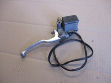 Maitre cylindre de frein avant