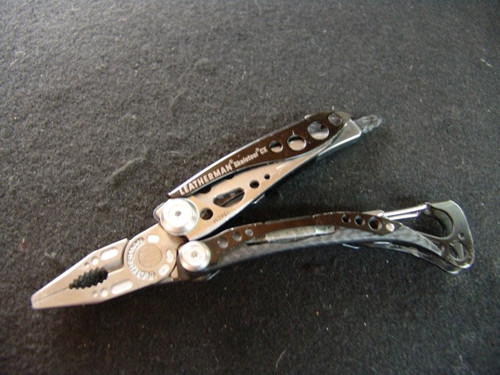Leatherman skeletool - leatherman,