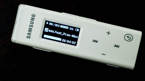 Samsung mp3 player - mp3,