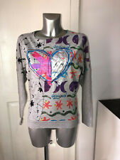 joli haut sweat chauve souris déco coeur multicolore DESIGUAL taille 13/14 ans