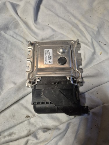 Calculateur moteur renault - calculateur,