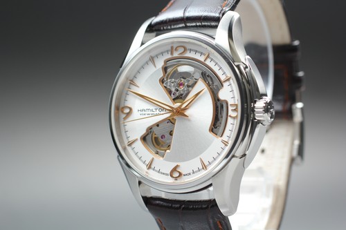 Presque comme neuve montre - [presque, neuve]