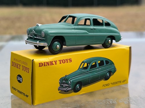 Dinky toys ford - toys, q