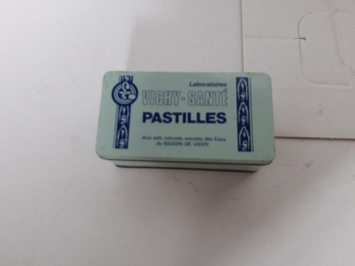 Boîte ancienne de - ,