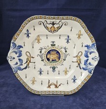 Plat en faïence de Gien. Louis XII