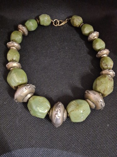 Collier ras cou grosses - de,