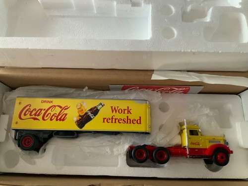 Camion tractor trailer coca - tractor,
