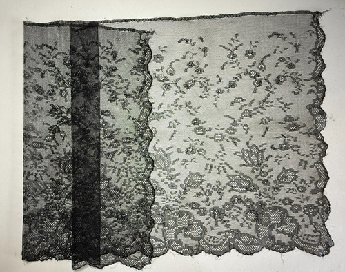 Dentelle ancienne grande - dentelle,