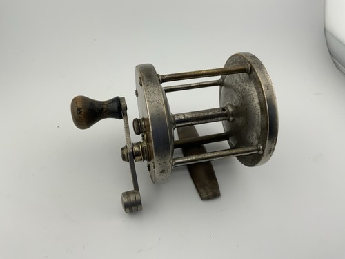 Vintage fishing reel - reel, on
