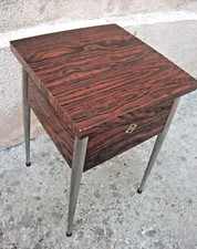 Tabouret coffre vintage années 1940/50 de marque ROTUB H.47