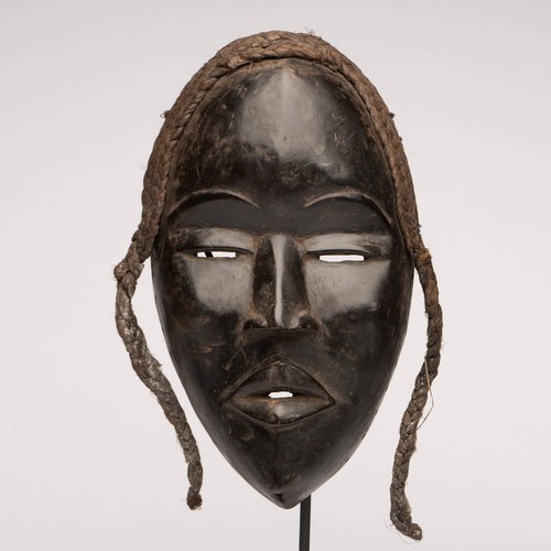1373 masque dan avec - 1373, socle