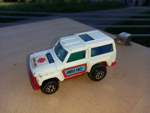 Majorette motors ambulance - -,