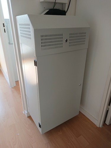 Armoire informatique murale