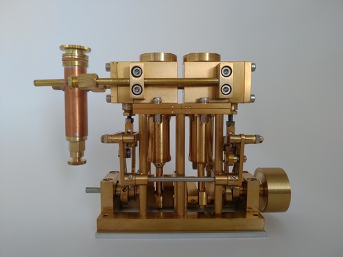 Moteur vapeur bicylindre de - à,