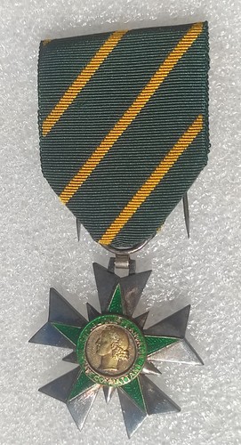 Medaille ordre merite - medaille,
