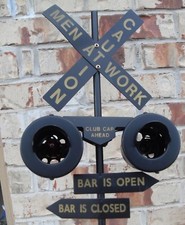 Pre-owned Vintage "Caution Men