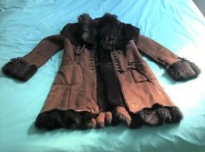 Manteau Femme Hiver peau lainée (agneau et fourrure de renard) marron 