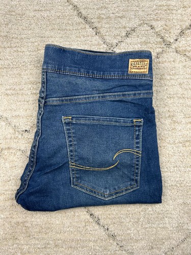 Jean levis signature - jean,