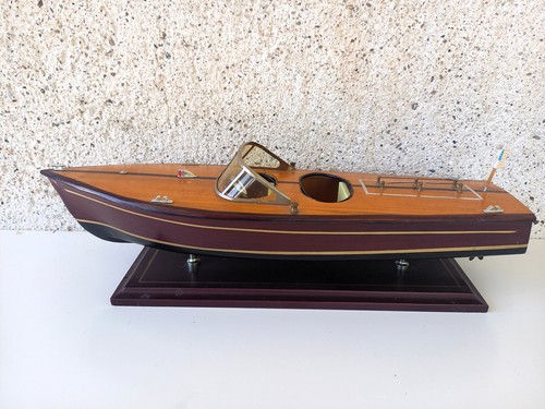 Maquette bateau pavillon - bateau,