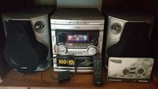 Mini chaine Hifi System Philips avec 2 enceintes Philips FW545C 3 Cd 