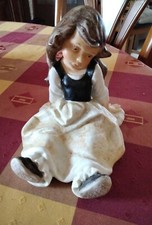  Très belle Figurine Petite