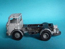 Epave de voiture : Dinky -