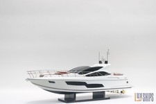 Modèle d'affichage Sunseeker Predator 80 85 cm - yacht à moteur de luxe - cad...