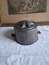 Ancien moule à gâteaux en